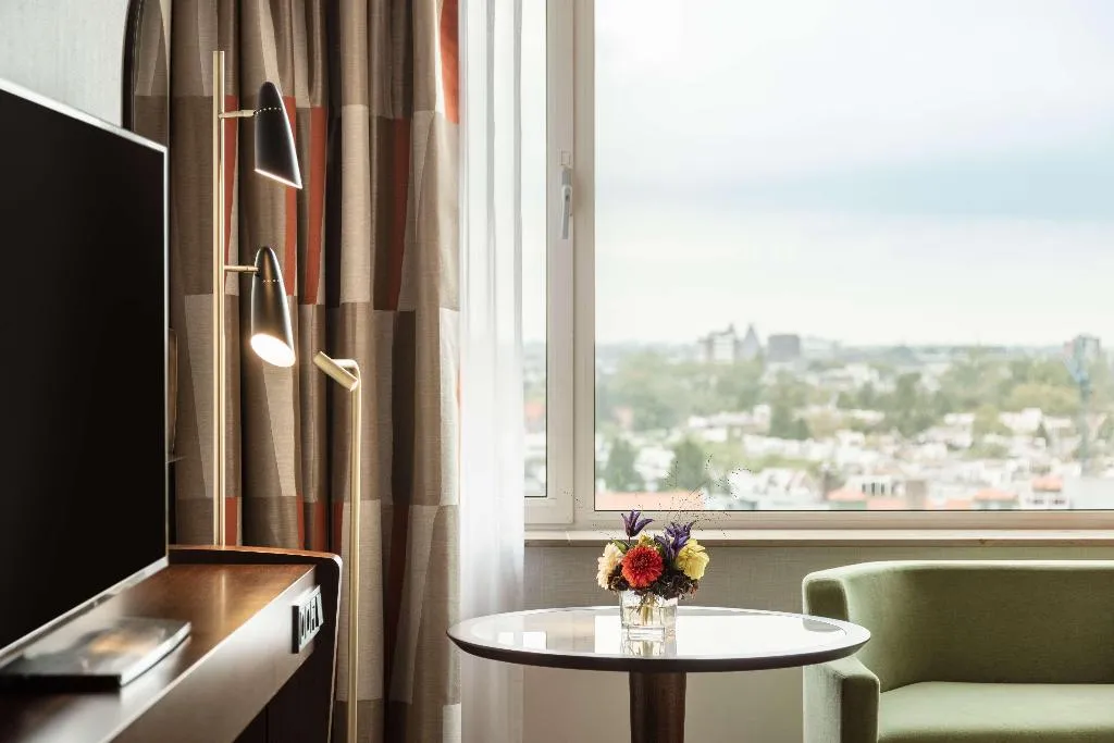 Room, Hilton Amsterdam, Amsterdam