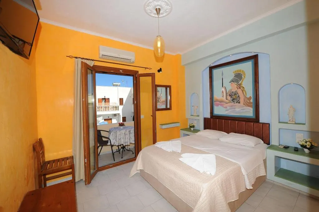 Room, Orfeas Apartments, Santorini
