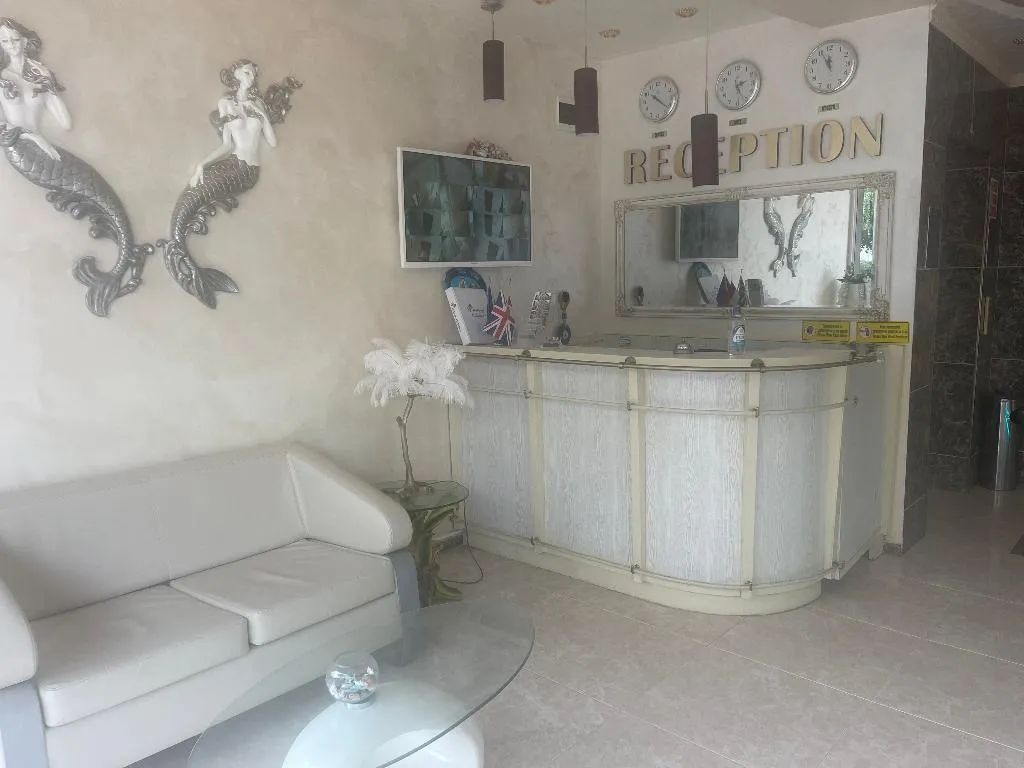 Lobby, Bahami, Bourgas