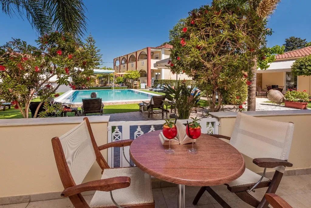 STUDIO SUPERIOR Room, Oscar Villa & Studios, Zante