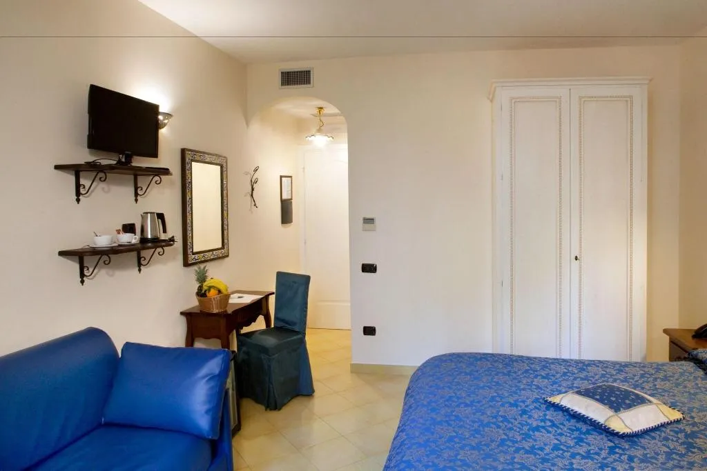 DOUBLE COMFORT Room, L'Antico Convitto, Naples