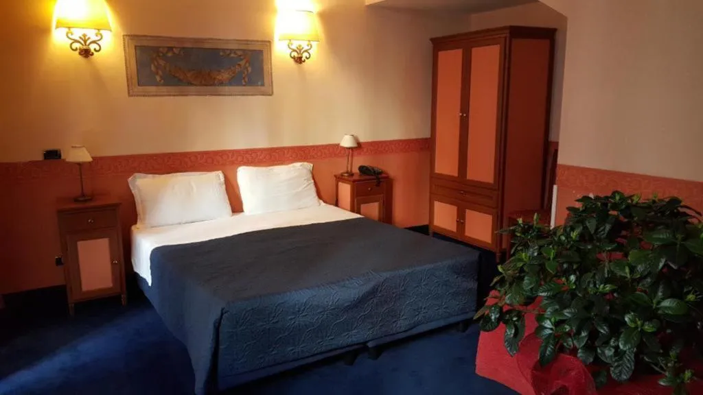 DOUBLE STANDARD Room, Antico Palazzo Rospigliosi, Rome