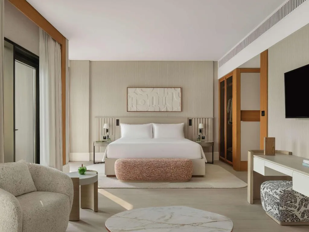 SUITE SEA VIEW KING BED Room, Delano Dubai, Dubai