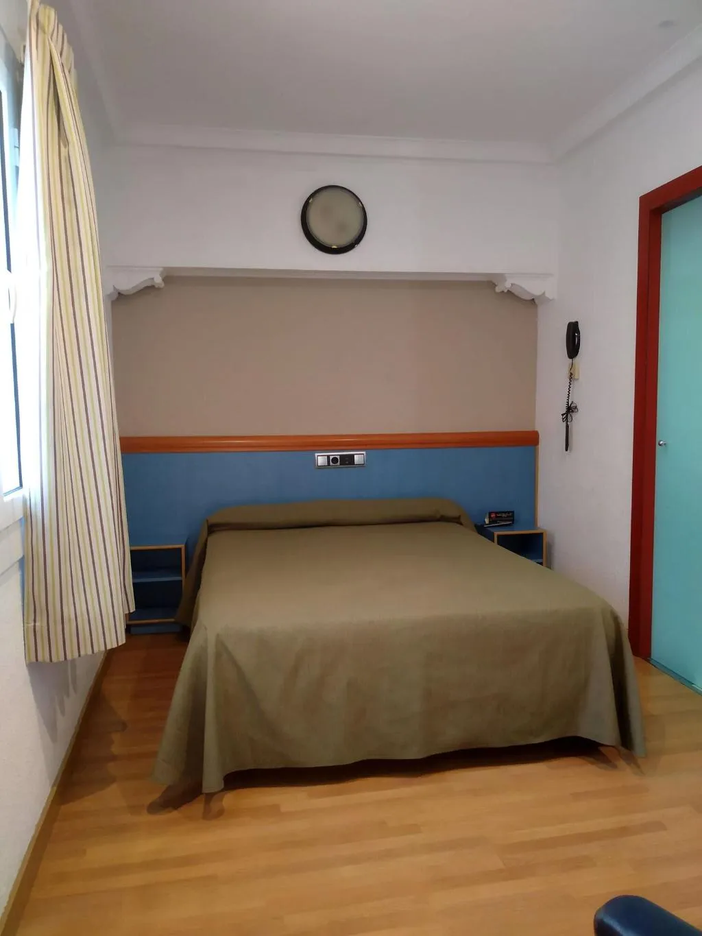 Room, Pensión Miami, Barcelona