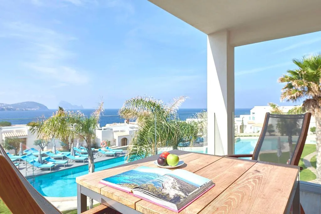Room, Club Calimera Delfin Playa, Ibiza