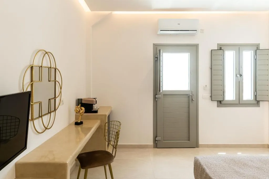 Room, Golden Star, Santorini