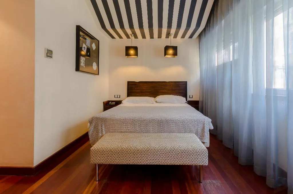 Room, Hotel Príncipe Real, Lisbon