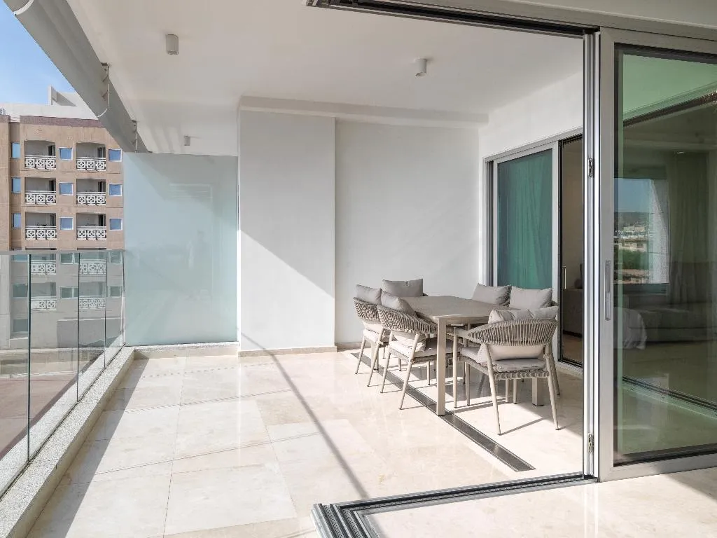 APARTMENT LUXURY Room, The Tower at St Raphael Resort, Cyprus