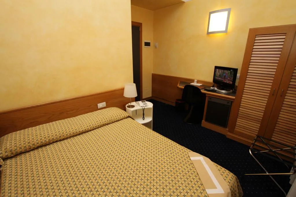 General view, Club Hotel Milan, Milan