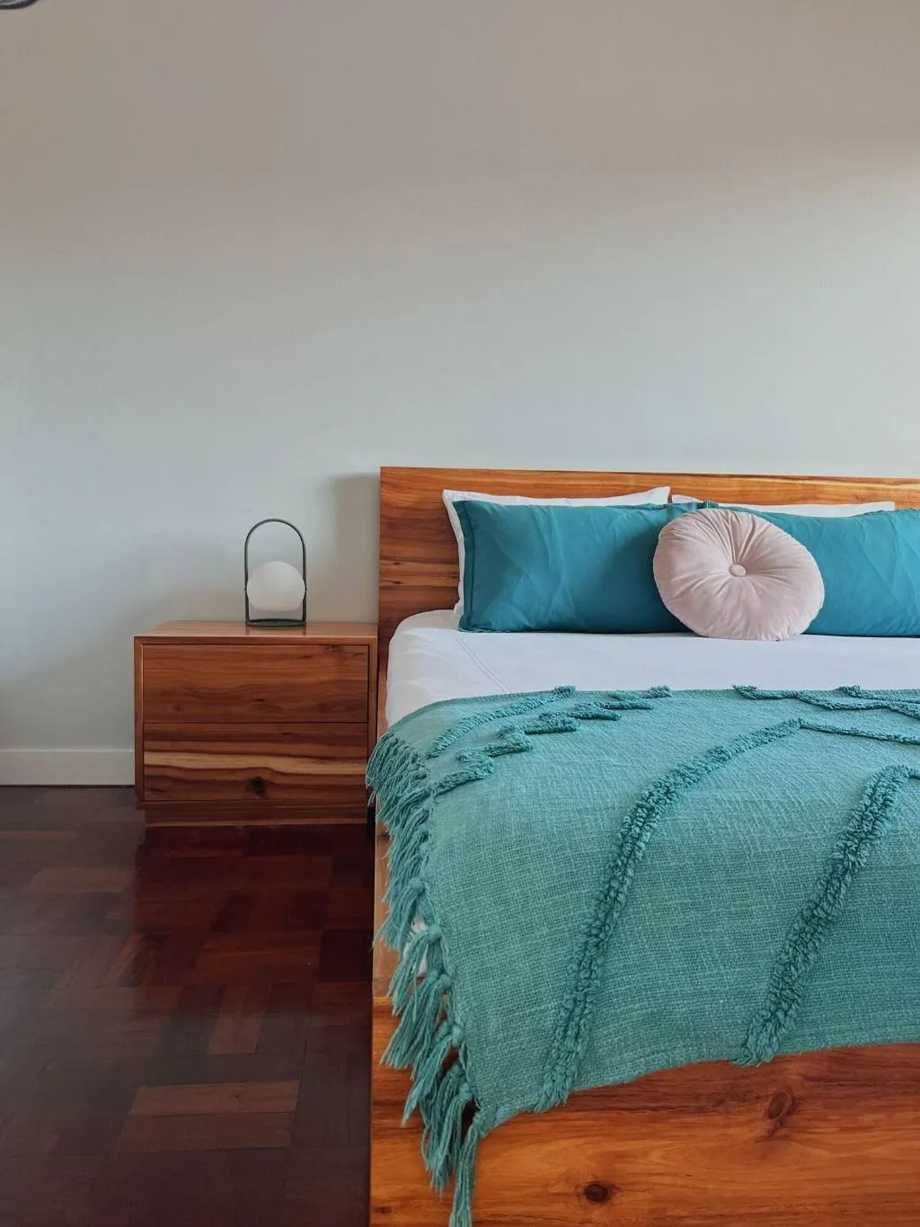 Room, Luna House, Lisbon