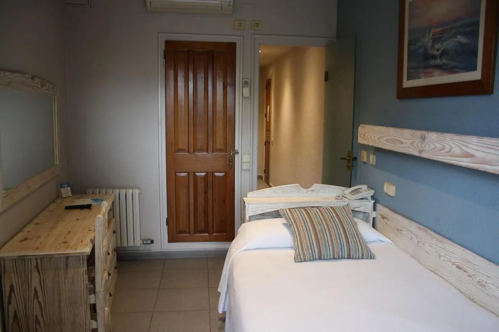 Room, S'Agoita, Costa Brava