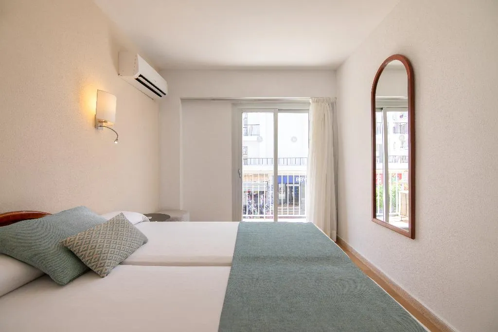 Double or Twin WITH BALCONY Room, JS Sol Can Picafort, Majorca
