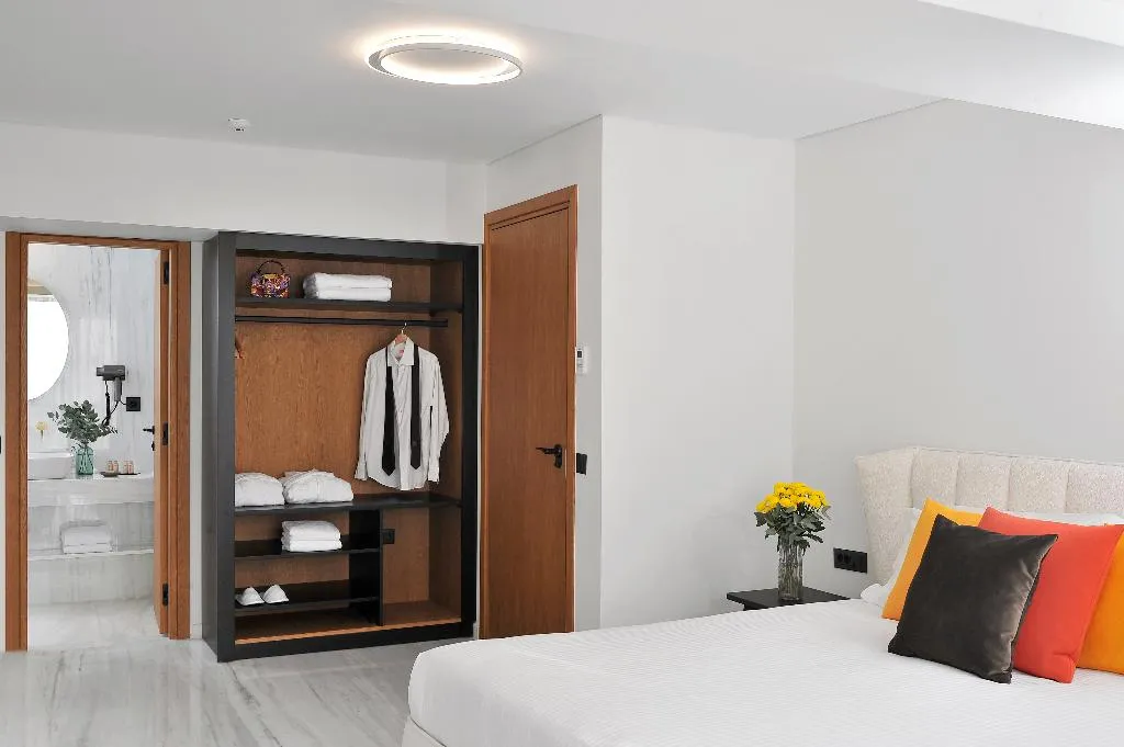 DOUBLE WITH VIEWS Room, The Athenaeum, Athens