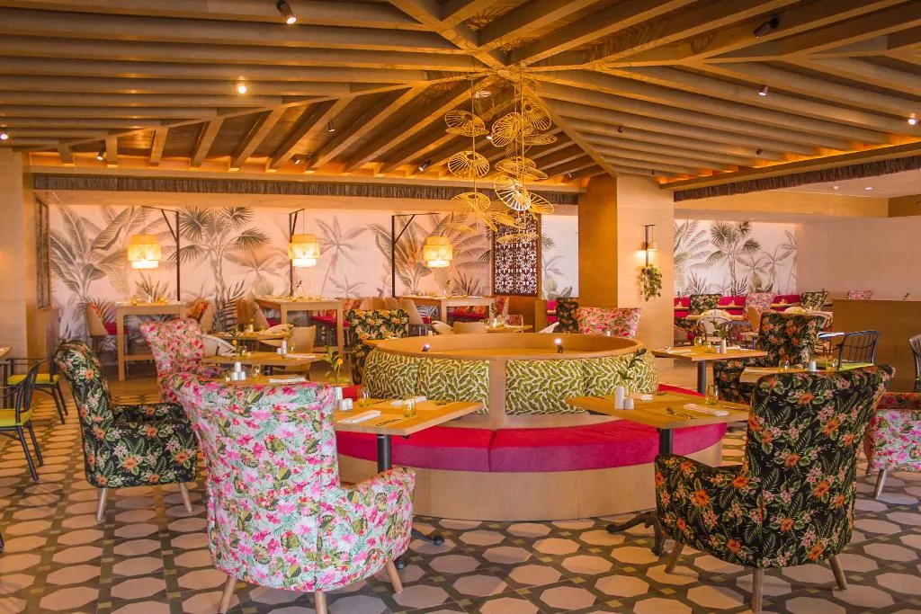 Restaurant, Dreams Natura Resort & Spa, Cancun Area