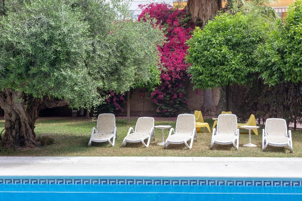 Pool, AACR Monteolivos Hotel, Seville
