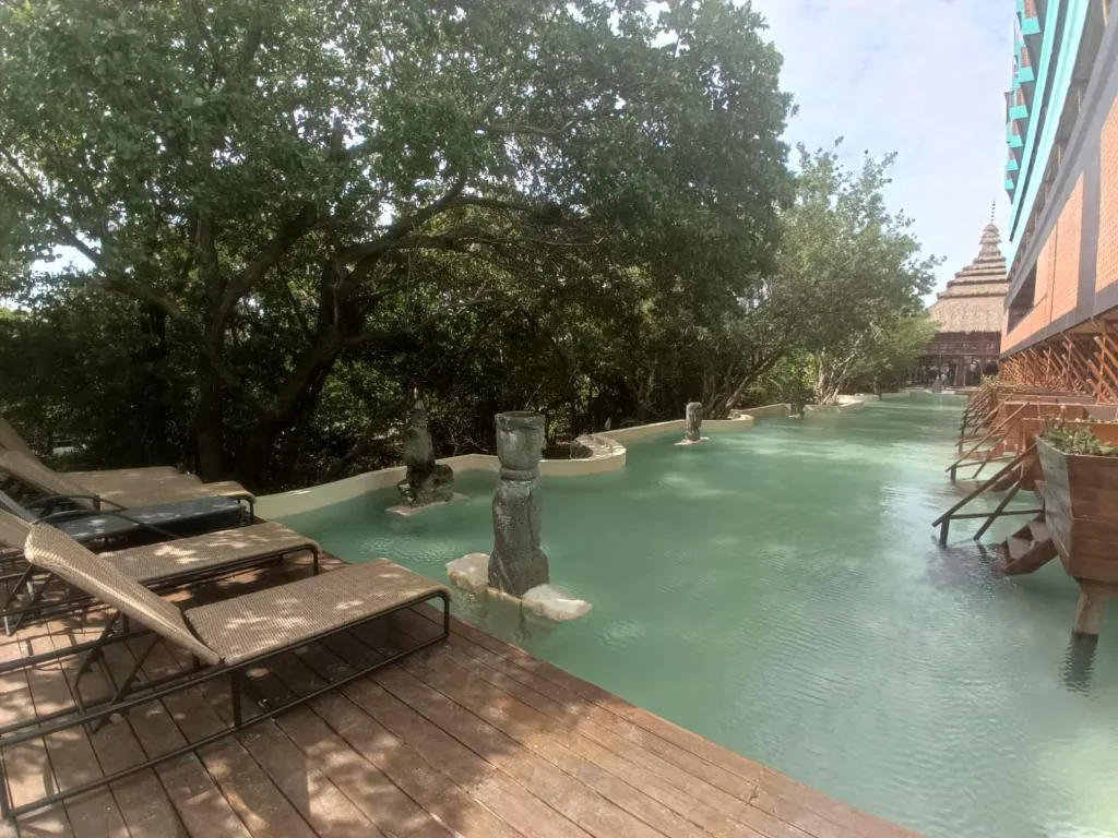 Pool, Akuazul Resorts Only Adults, Cancun Area