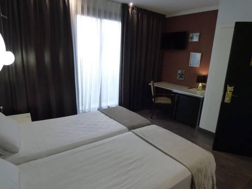 Room, Moderno, Barcelona