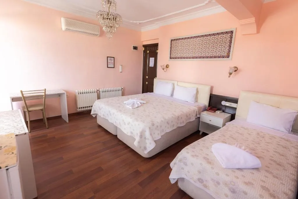 Room, Ephesus Centrum, Izmir
