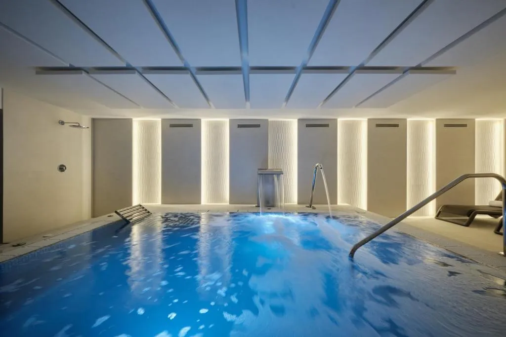 Pool, Catalonia La Maquinista, Barcelona
