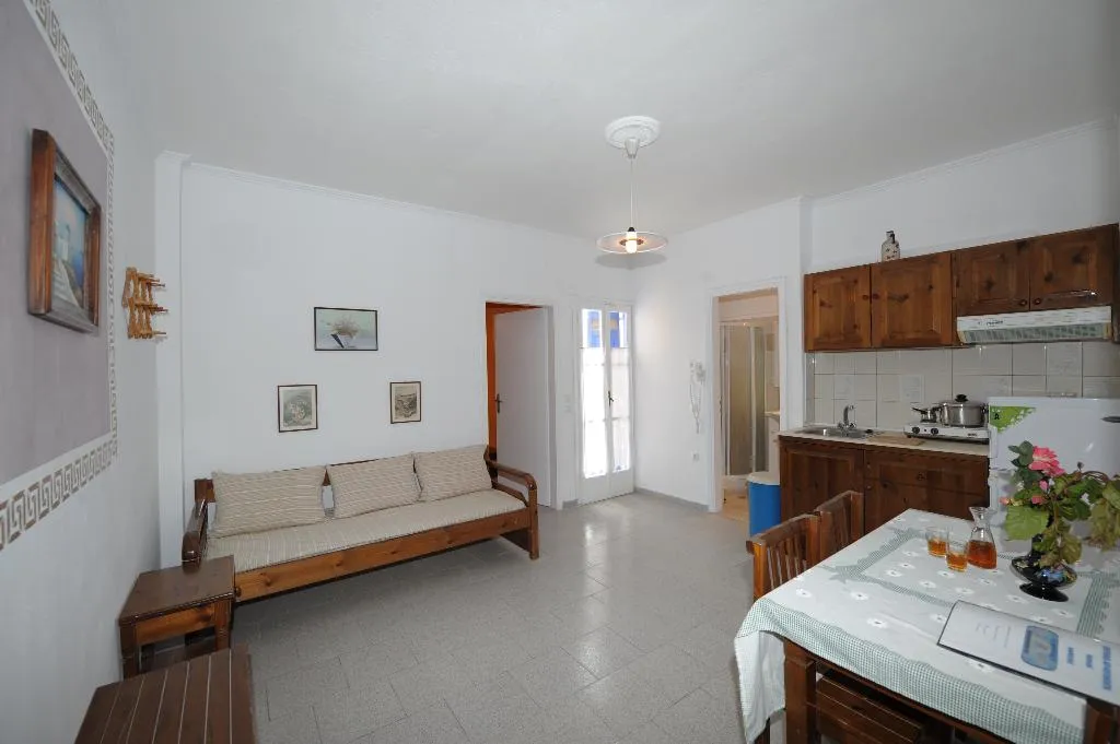 APARTMENT CAPACITY 4 Room, Orfeas Apartments, Santorini