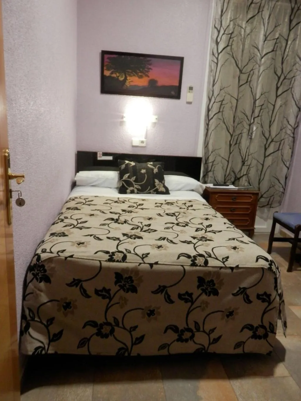 Room, Hostal Del Pez Azul, Madrid