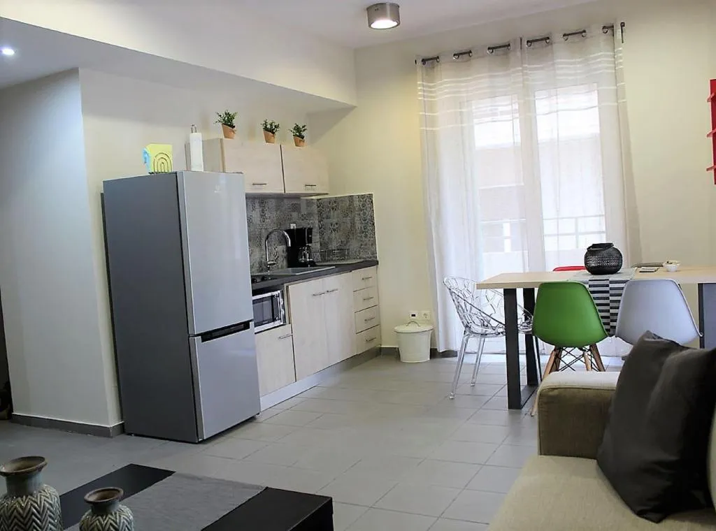 Room, Athens Way Lofts, Athens