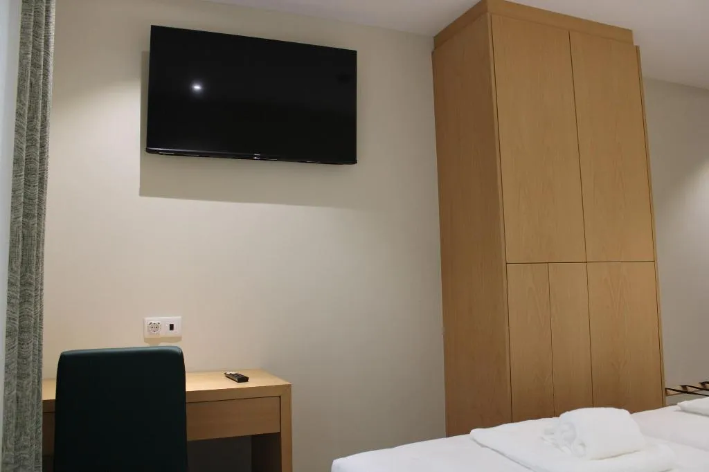 Room, Oporto Station Hostel & Rooms, Porto