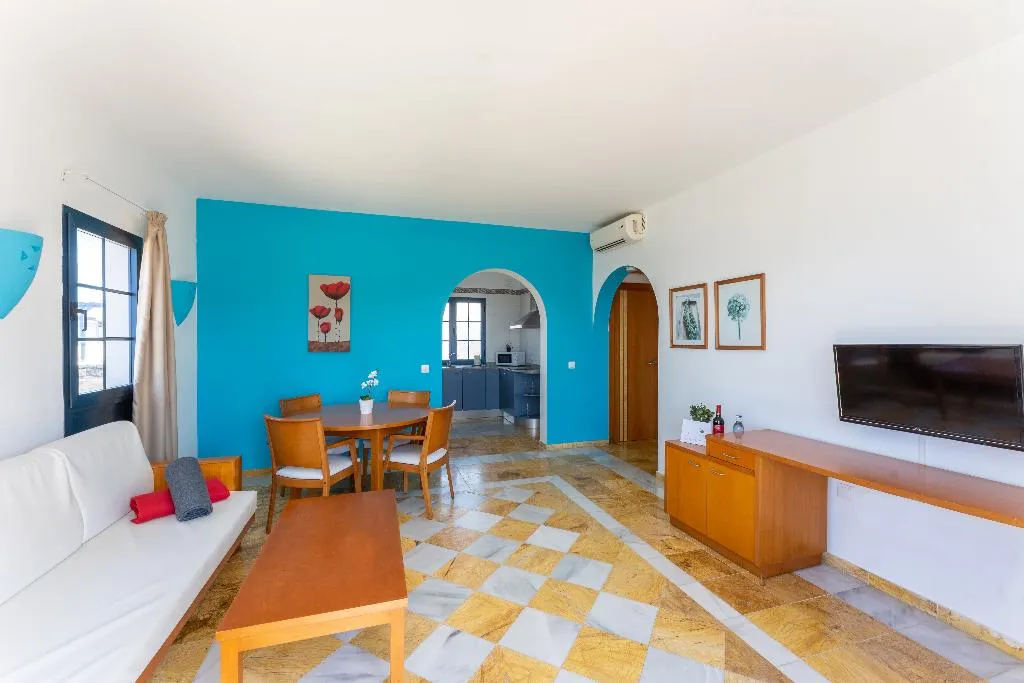 VILLA CAPACITY 2 Room, Vik  Coral Beach, Lanzarote