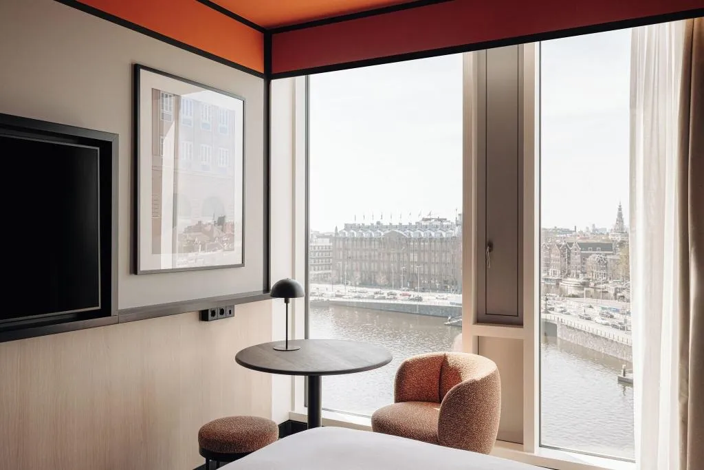 Room, DoubleTree by Hilton Amsterdam Centraal Station, Amsterdam