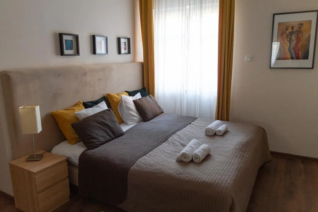 STUDIO KING SIZE BED Room, Lounge Apartments, Krakow