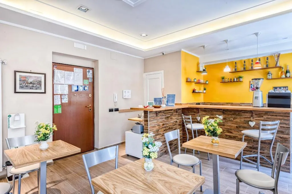 Room, B&B Giacomino, Naples