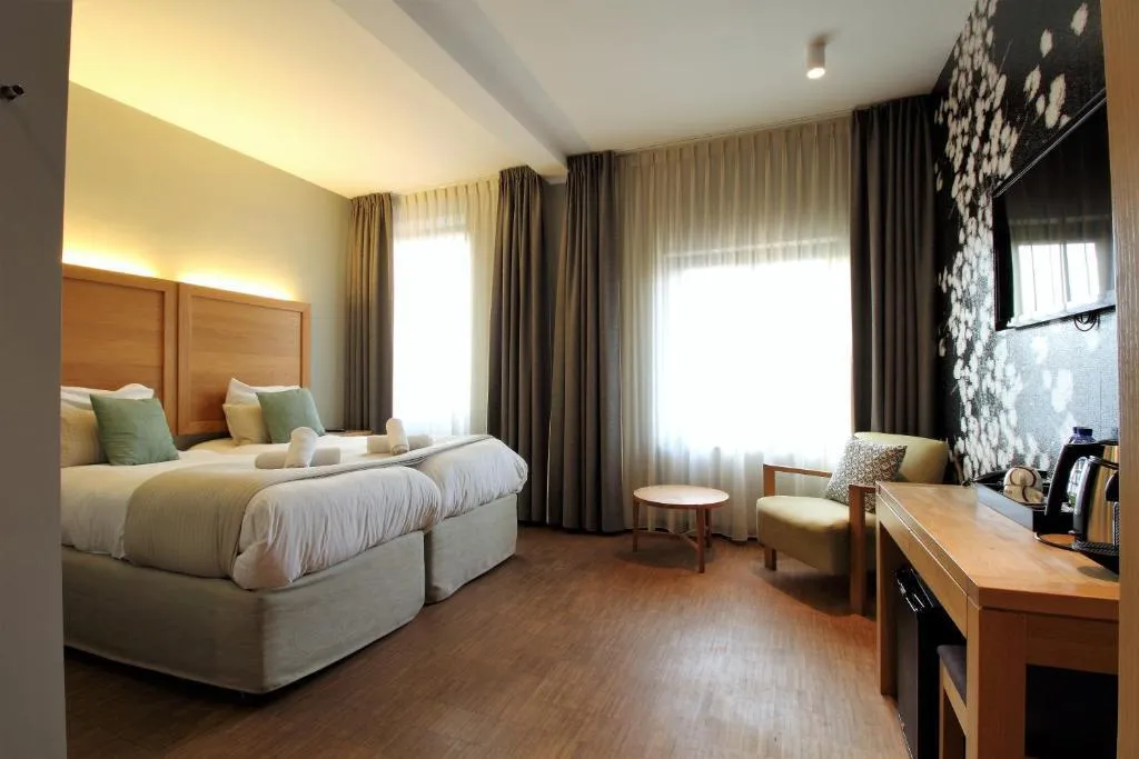 Double or Twin DELUXE Room, The Bank Hotel, Amsterdam