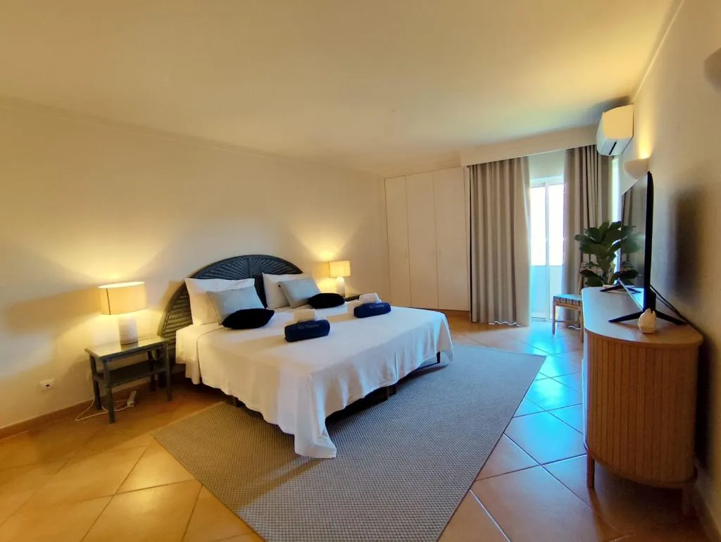 APARTMENT TWO BEDROOMS Room, Vila Palmeira, Algarve