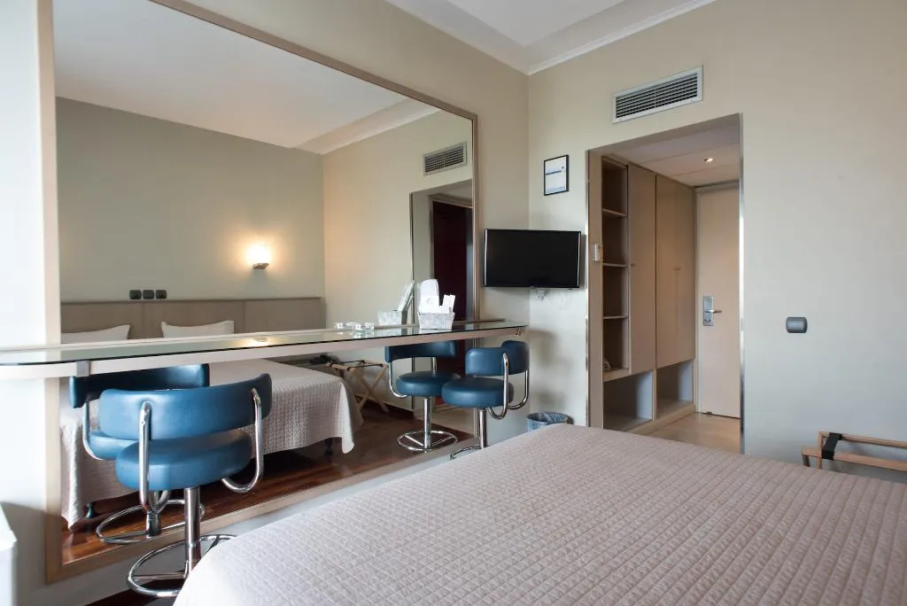 DOUBLE STANDARD Room, Pines, Athens