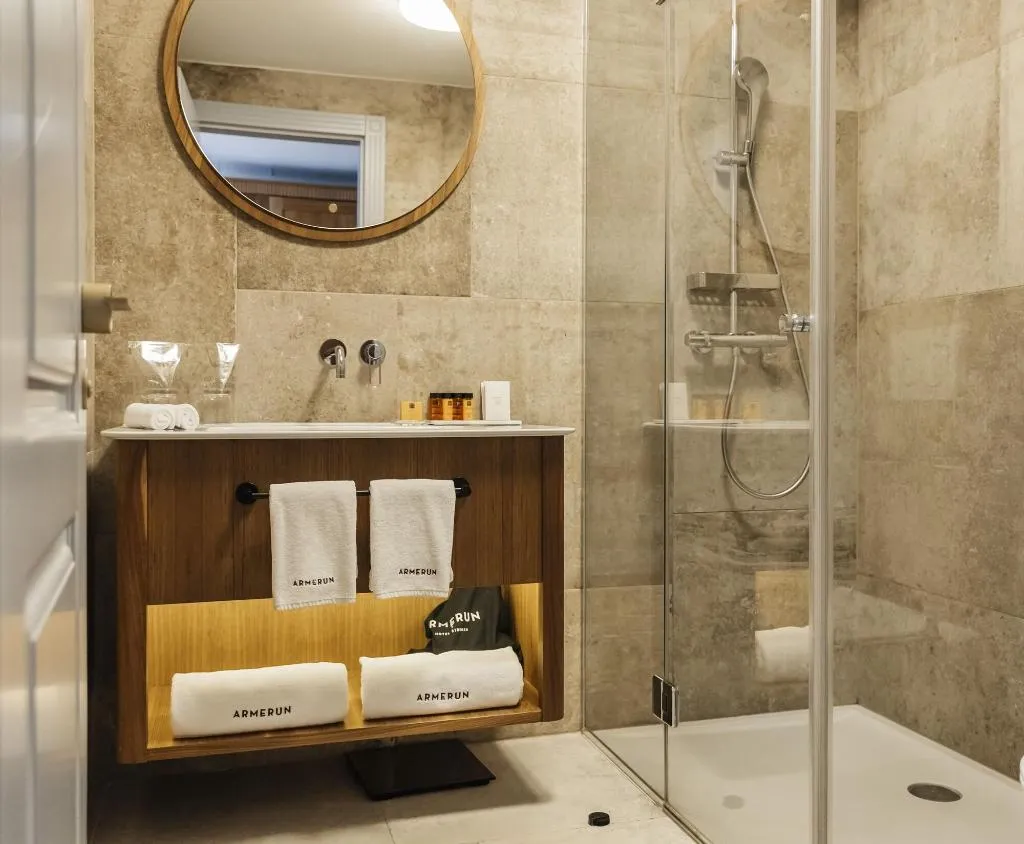 Room, Armerun Heritage Hotel & Residences, Split