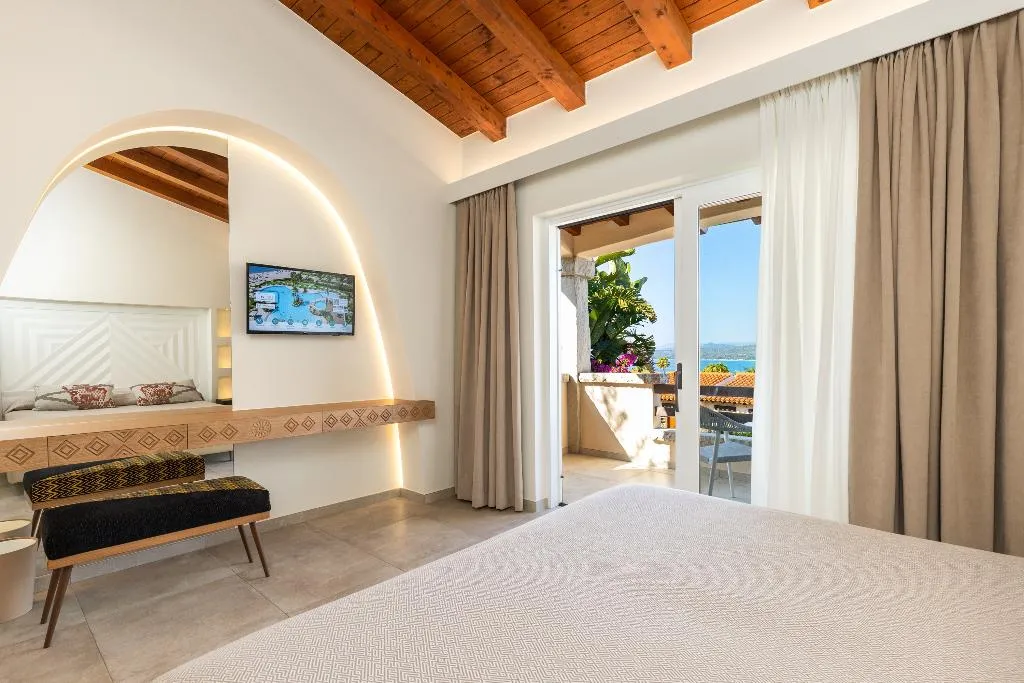 FAMILY ROOM PARTIAL SEA VIEW Room, Club Hotel Saraceno, Cagliari
