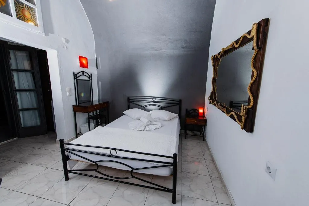 Room, Villa Toula, Santorini