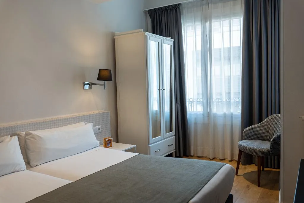 TWIN STANDARD Room, Meson Castilla Atiram Hotel, Barcelona
