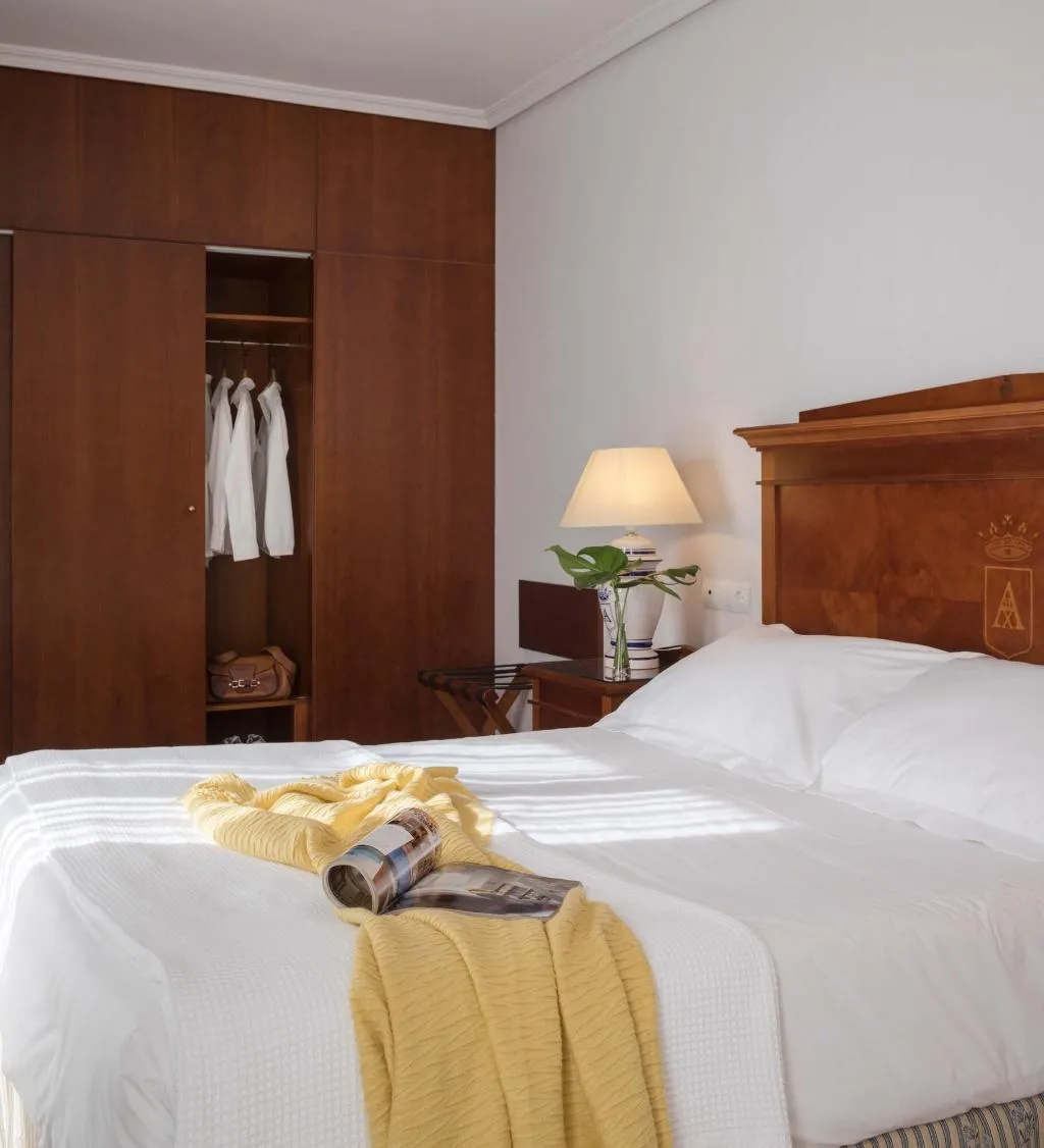 TWIN STANDARD Room, Rey Alfonso X, Seville