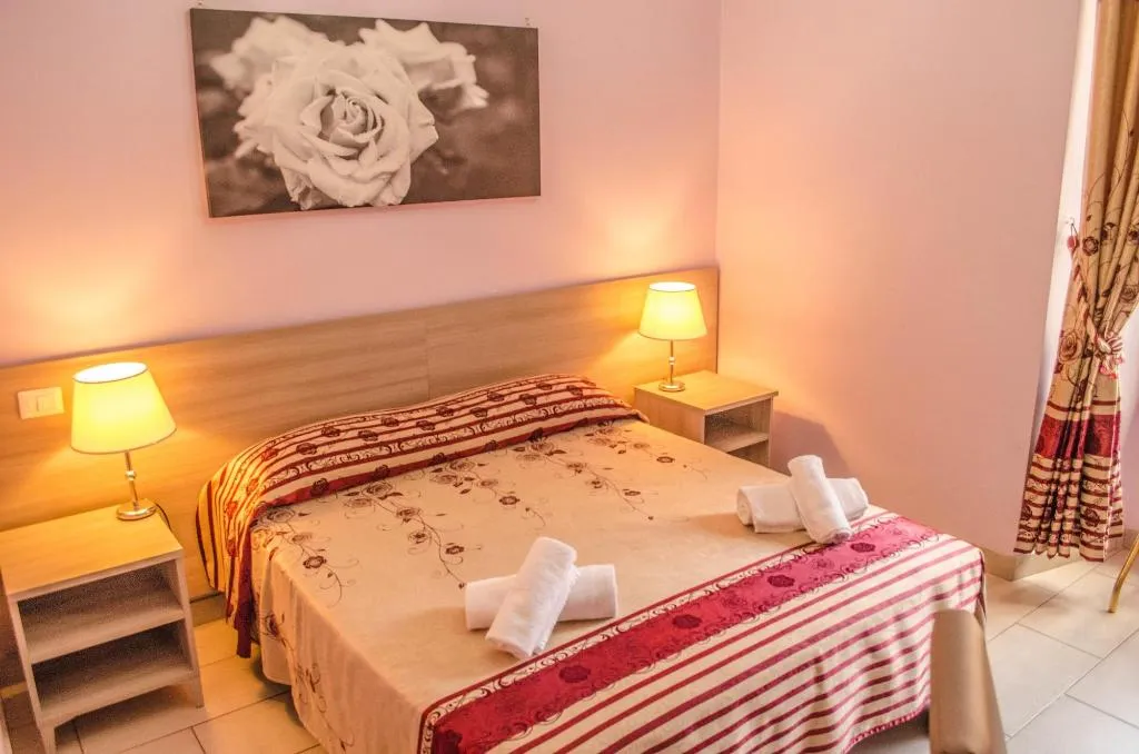 Room, Guest House Castle, Naples