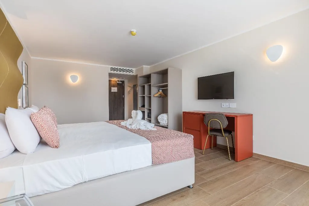 Double or Twin SEA VIEW Room, Seaview Hotel - Adults Only 16+, Malta