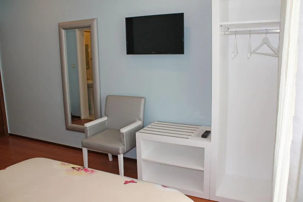 Room, Grande Oceano Guest House, Porto