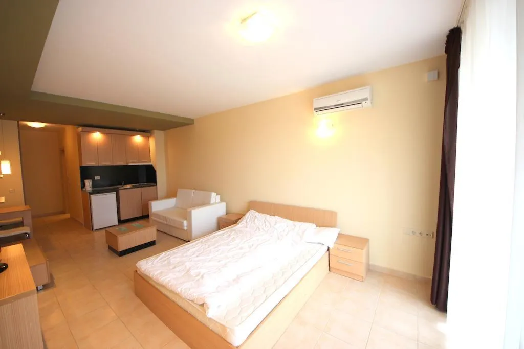 STUDIO ECONOMY Room, Menada Kavaci Sozopol Apartments, Bourgas