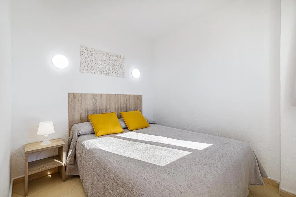 APARTMENT CAPACITY 2 ONE BEDROOM Room, Doramar, Costa Del Sol