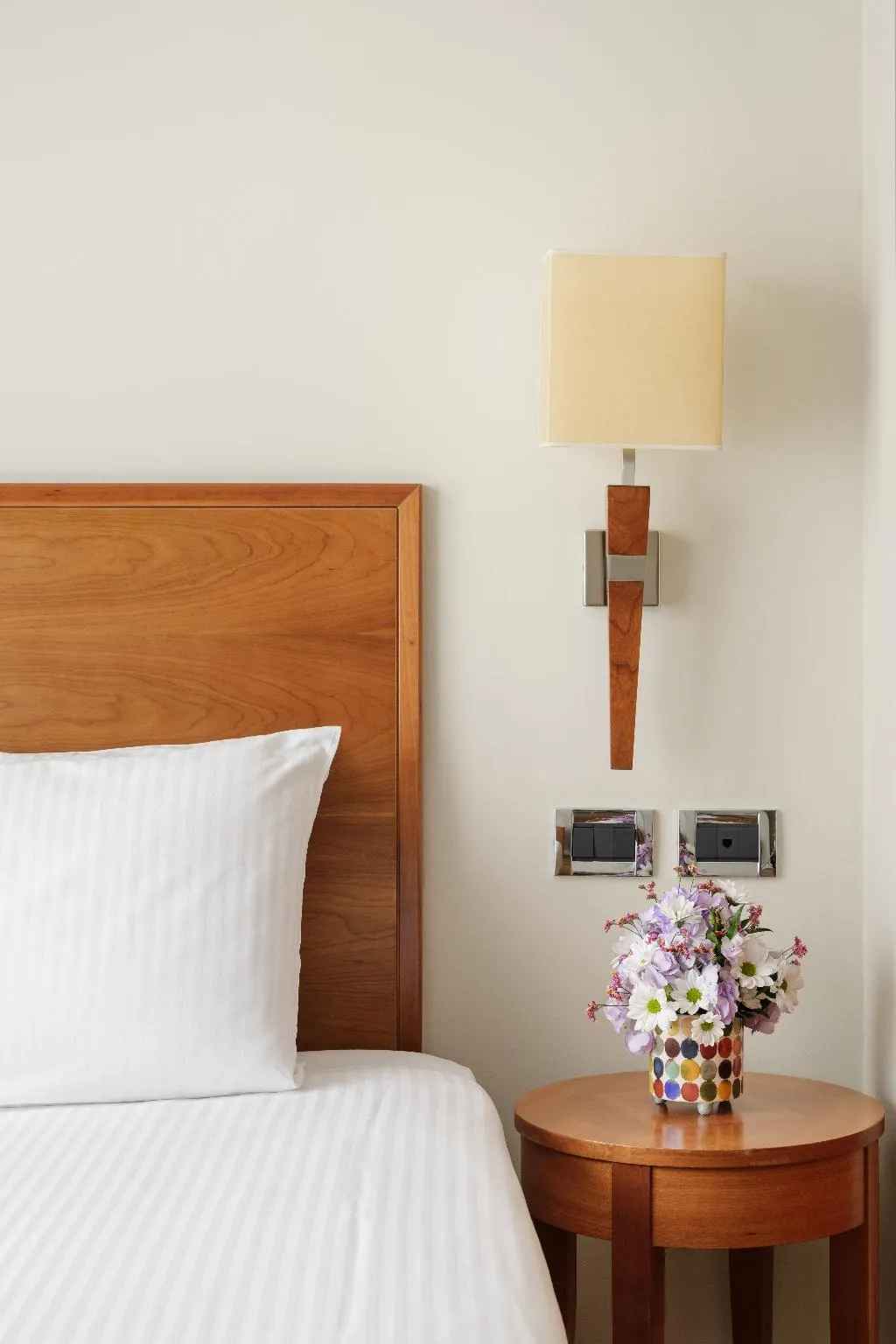 SINGLE CLASSIC Room, Dei Cavalieri Caserta, Naples
