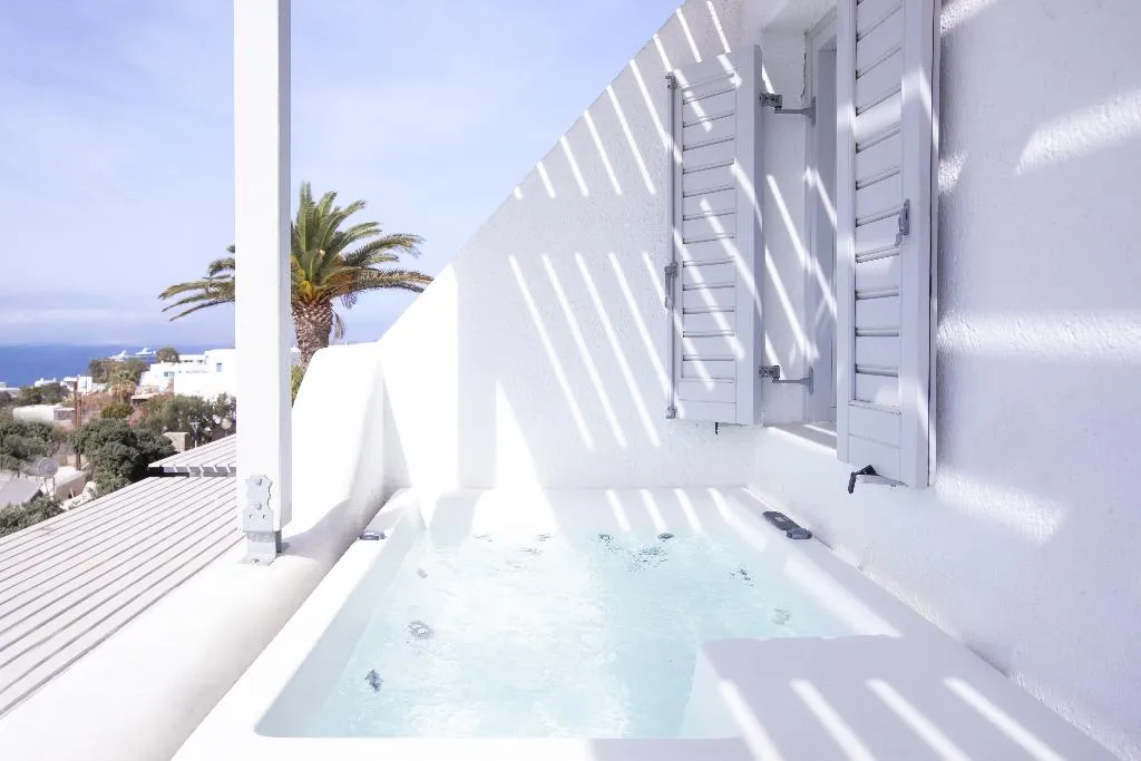 JUNIOR SUITE WITH JACUZZI Room, Andronikos, Mykonos