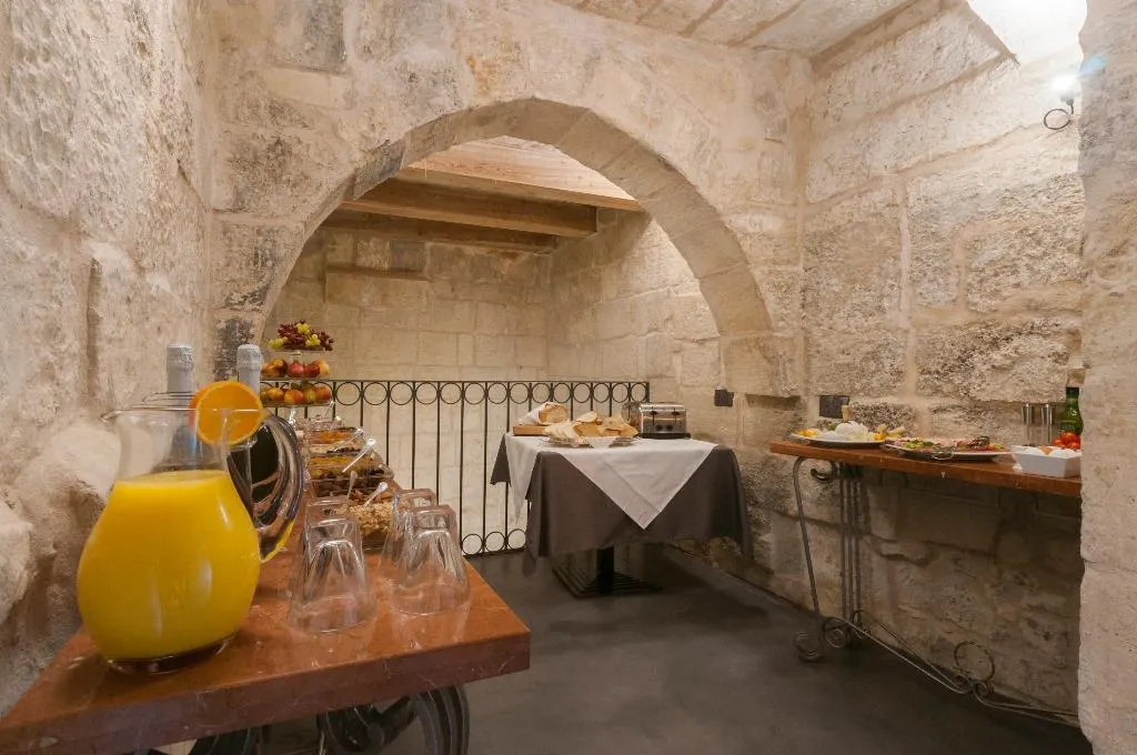 Restaurant, The Coleridge, Malta