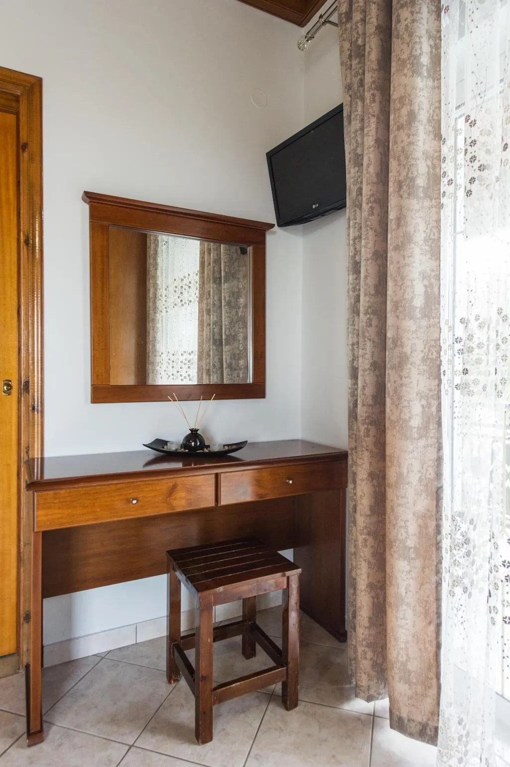STUDIO STANDARD Room, Makis Studios & Apartments, Corfu