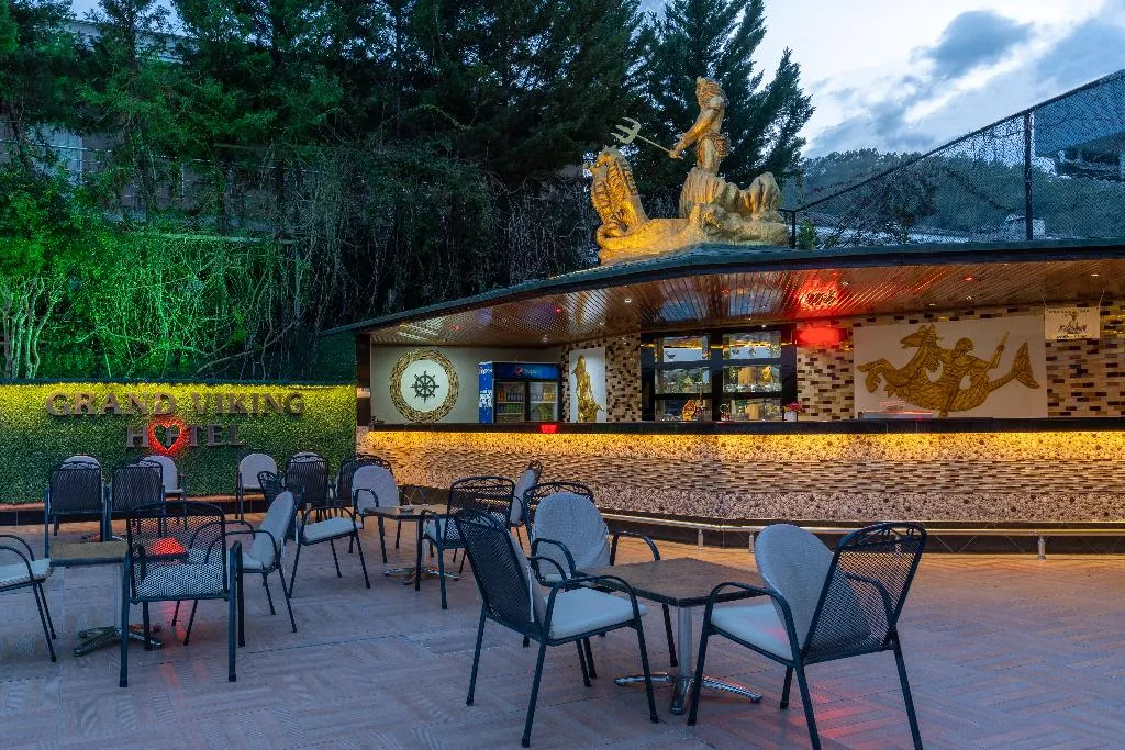Bar, Grand Viking, Antalya