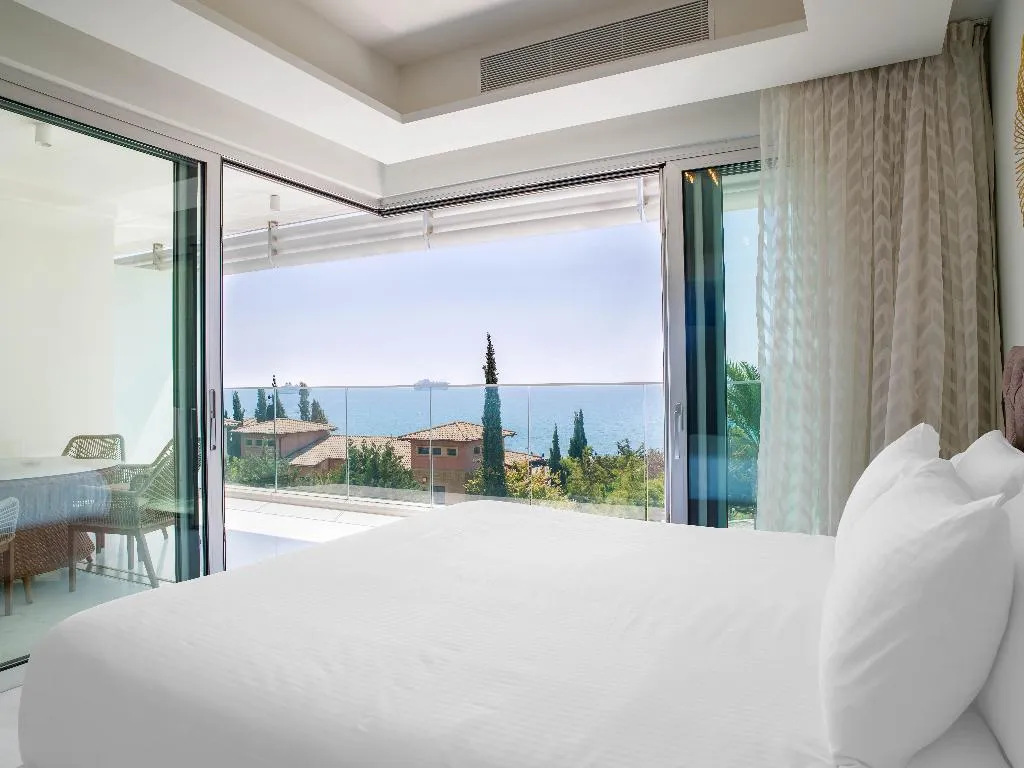 APARTMENT LUXURY Room, The Tower at St Raphael Resort, Cyprus